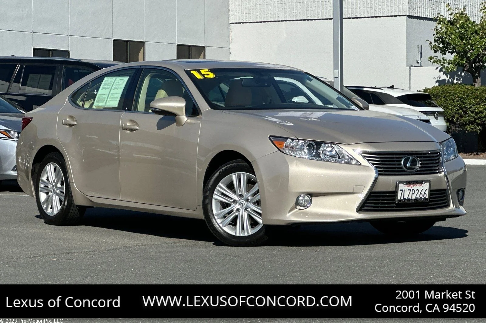 2015 Lexus ES 350 350's photo