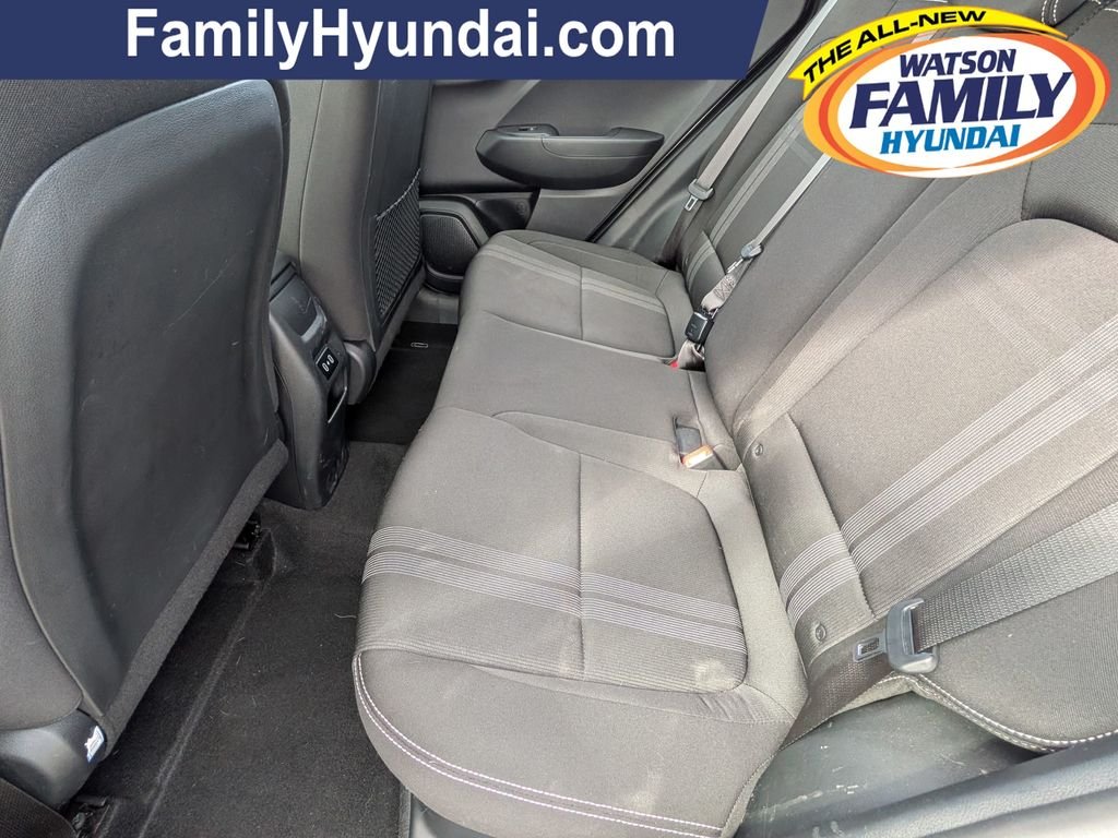 2025 Hyundai Venue SEL - Photo 21