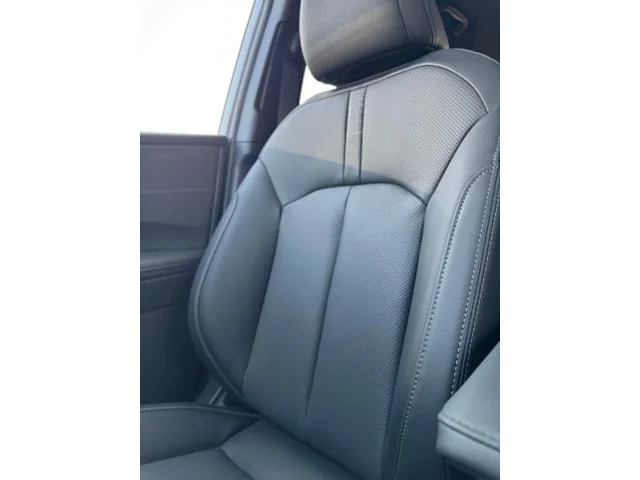 New 2026 ICE SILVER METALLIC Subaru Touring XT image 35
