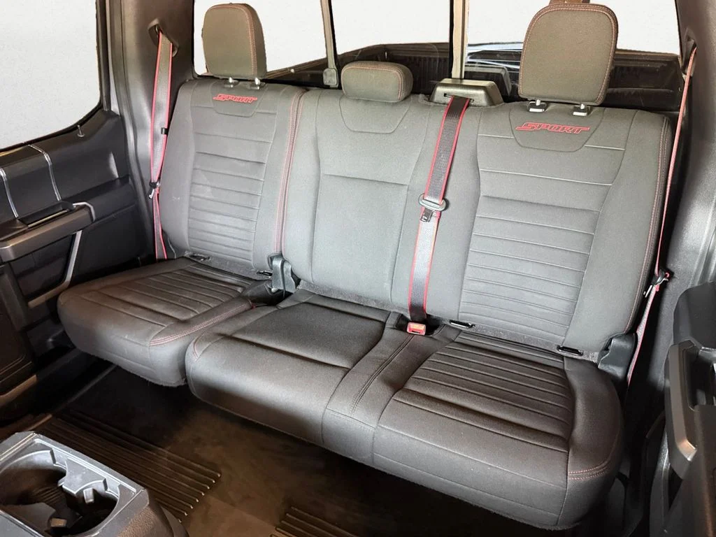Used 2018  Ford XLT image 9