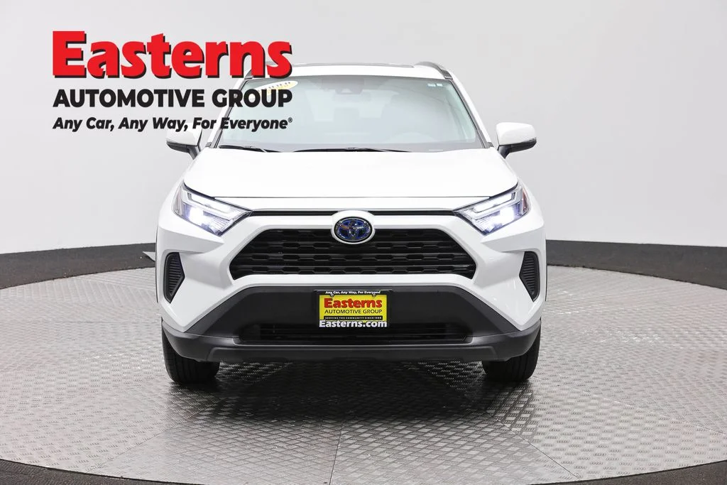 Used 2024 White Toyota XLE image 2