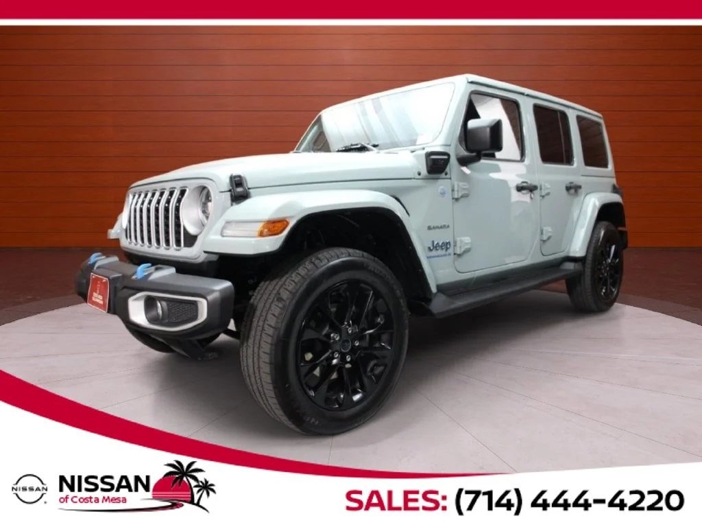 Used 2024 Earl Clearcoat Jeep Sahara 4xe image 1