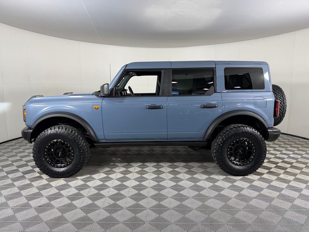 Used 2025 Gray Ford Badlands image 10