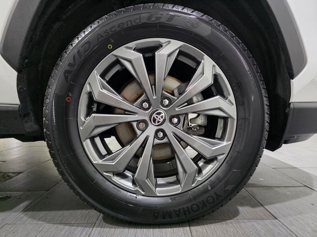 Certified Used 2024 Beige Toyota XLE Premium image 25