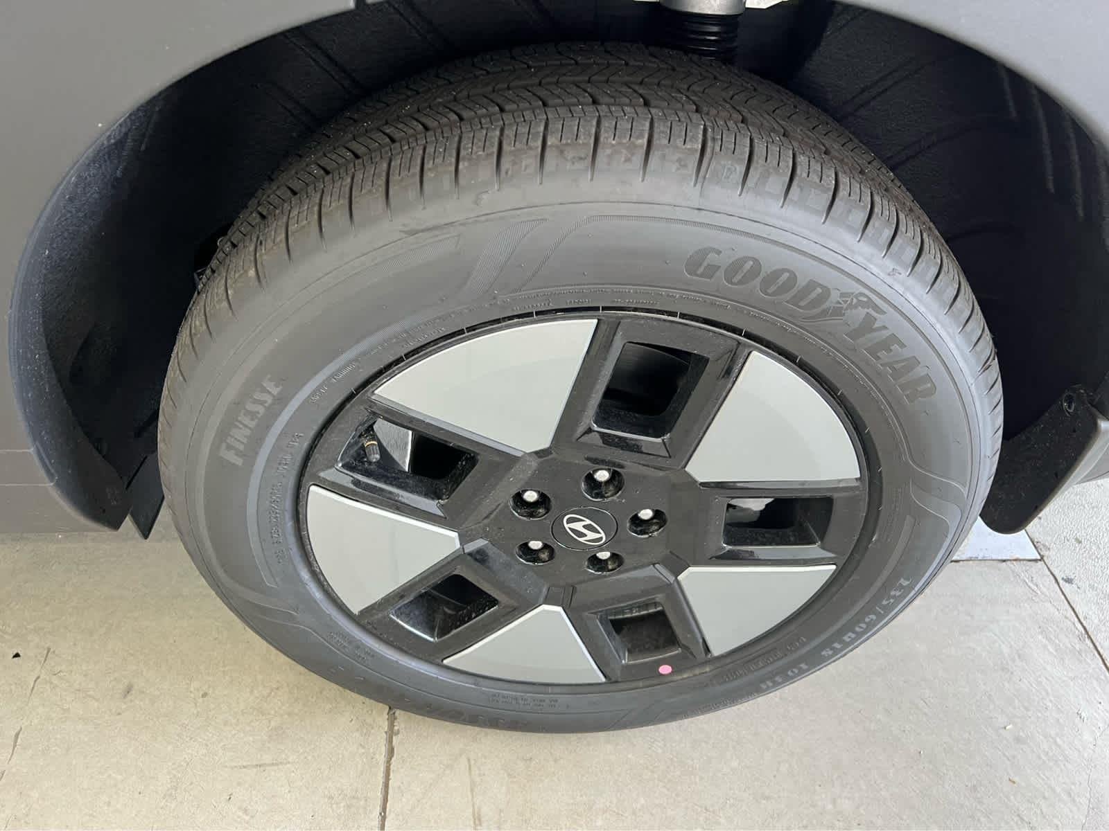 New 2026 Ecotronic Gray Hyundai SE image 11