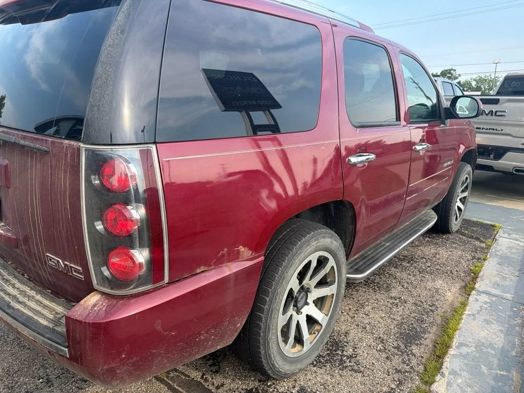 Used 2007 Sport Red Metallic GMC Denali image 5