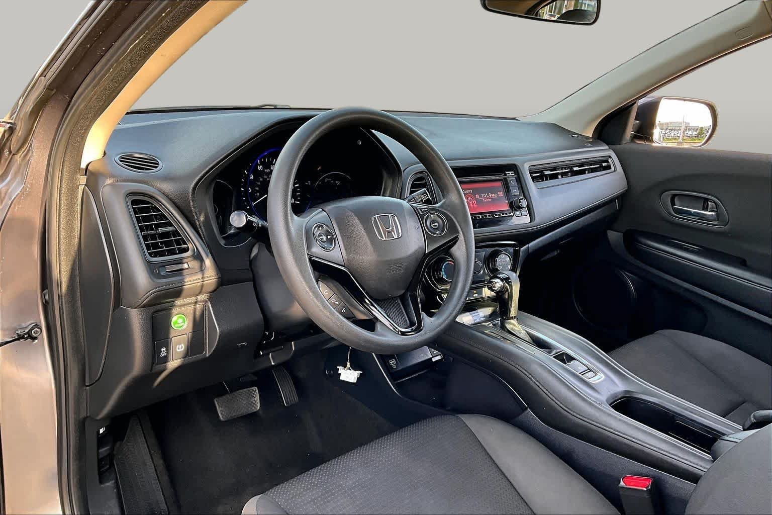 Used 2022 Modern Steel Metallic Honda LX image 15