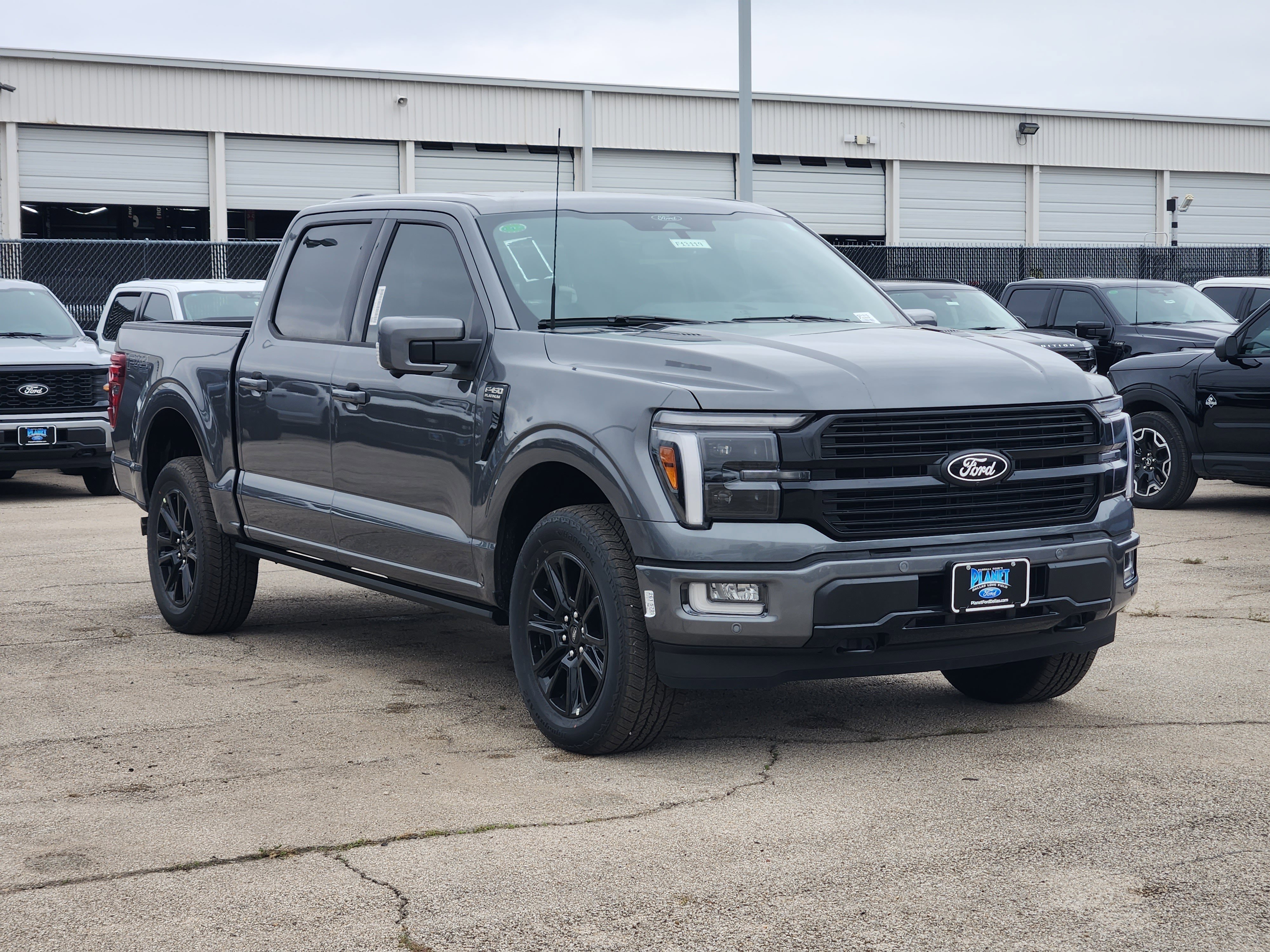 New 2025 Carbonized Gray Metallic Ford Platinum image 2