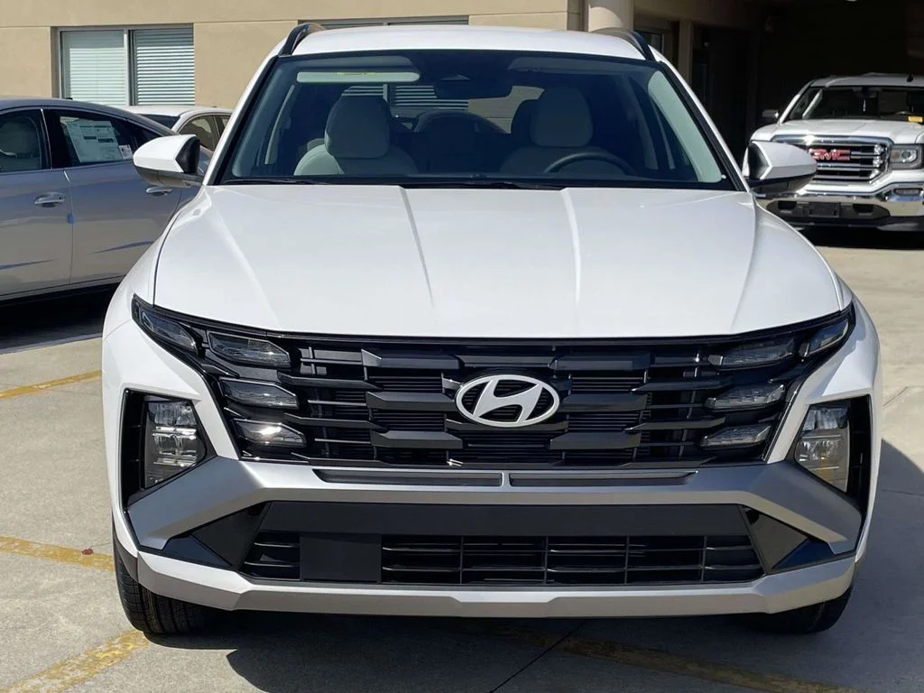 New 2026 White Hyundai SEL image 7