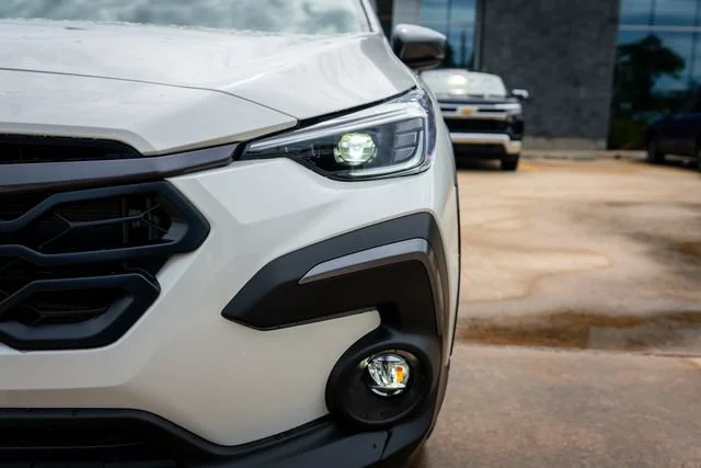 New 2026 Crystal White Pearl Subaru Limited image 3