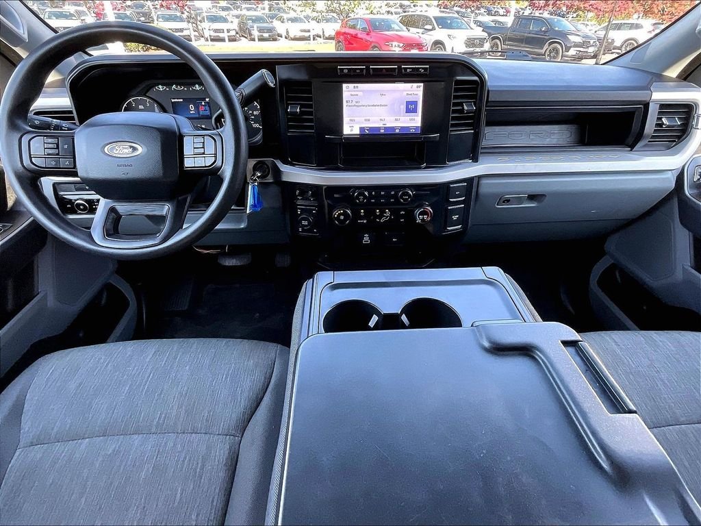 Used 2023 White Ford XL image 21