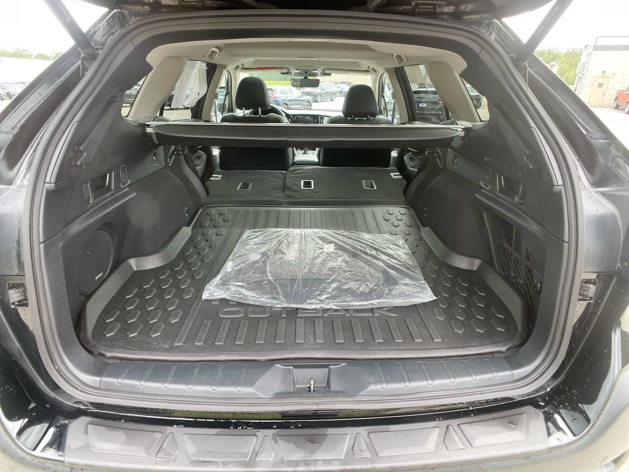 Used 2025 Crystal Black Pearl Subaru Onyx Edition image 25