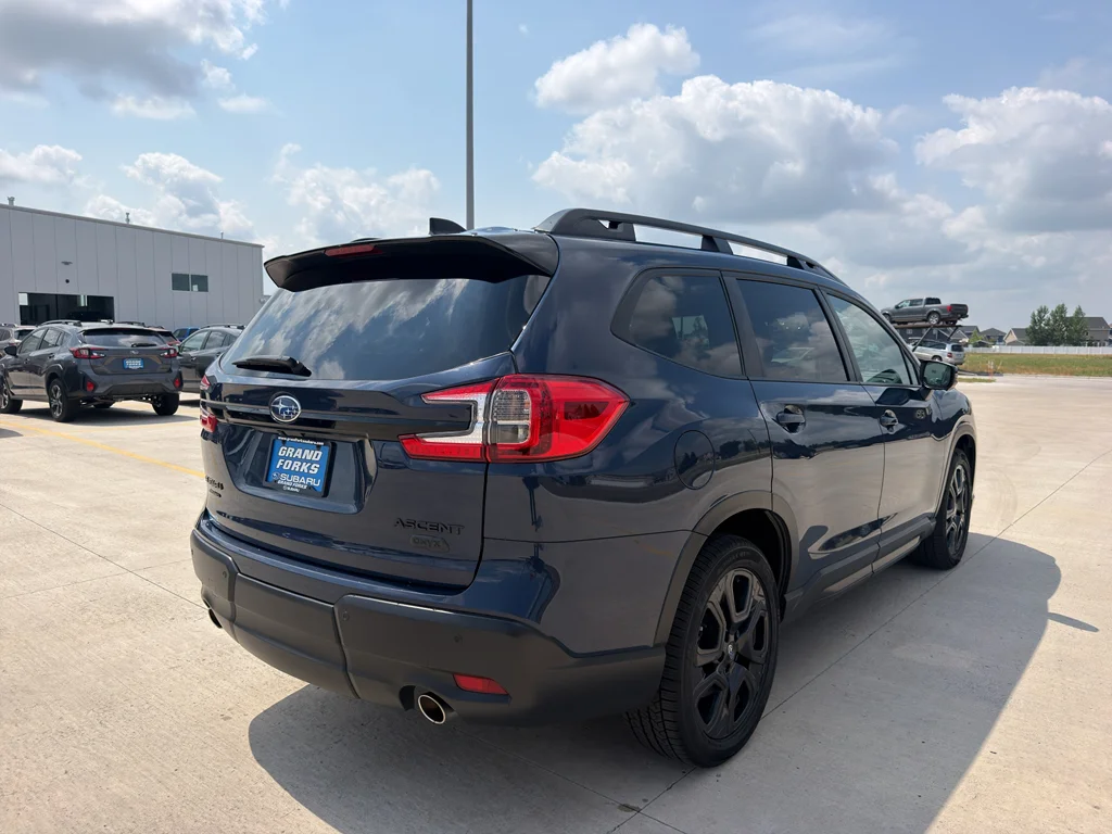 Used 2023 Cosmic Blue Pearl Subaru Onyx Edition Limited image 5