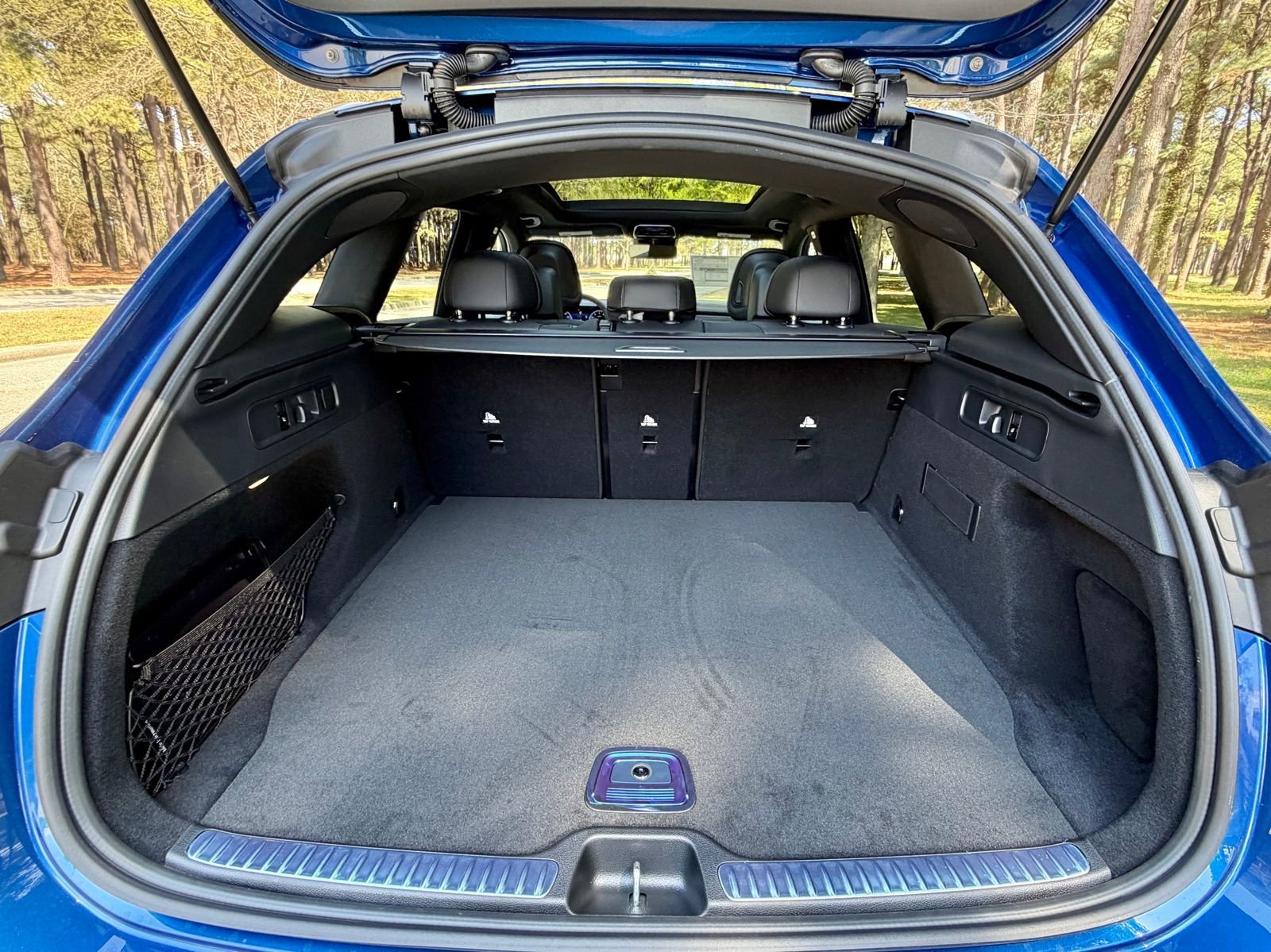 New 2026 Starling Blue Metallic Mercedes-Benz GLC 300 image 40