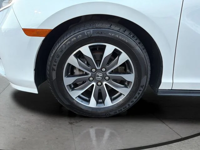 Used 2023  Honda EX-L image 30