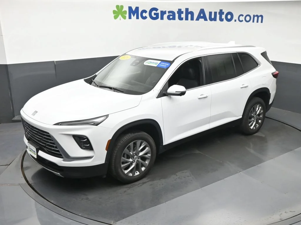 Used 2026 White Buick Preferred image 24