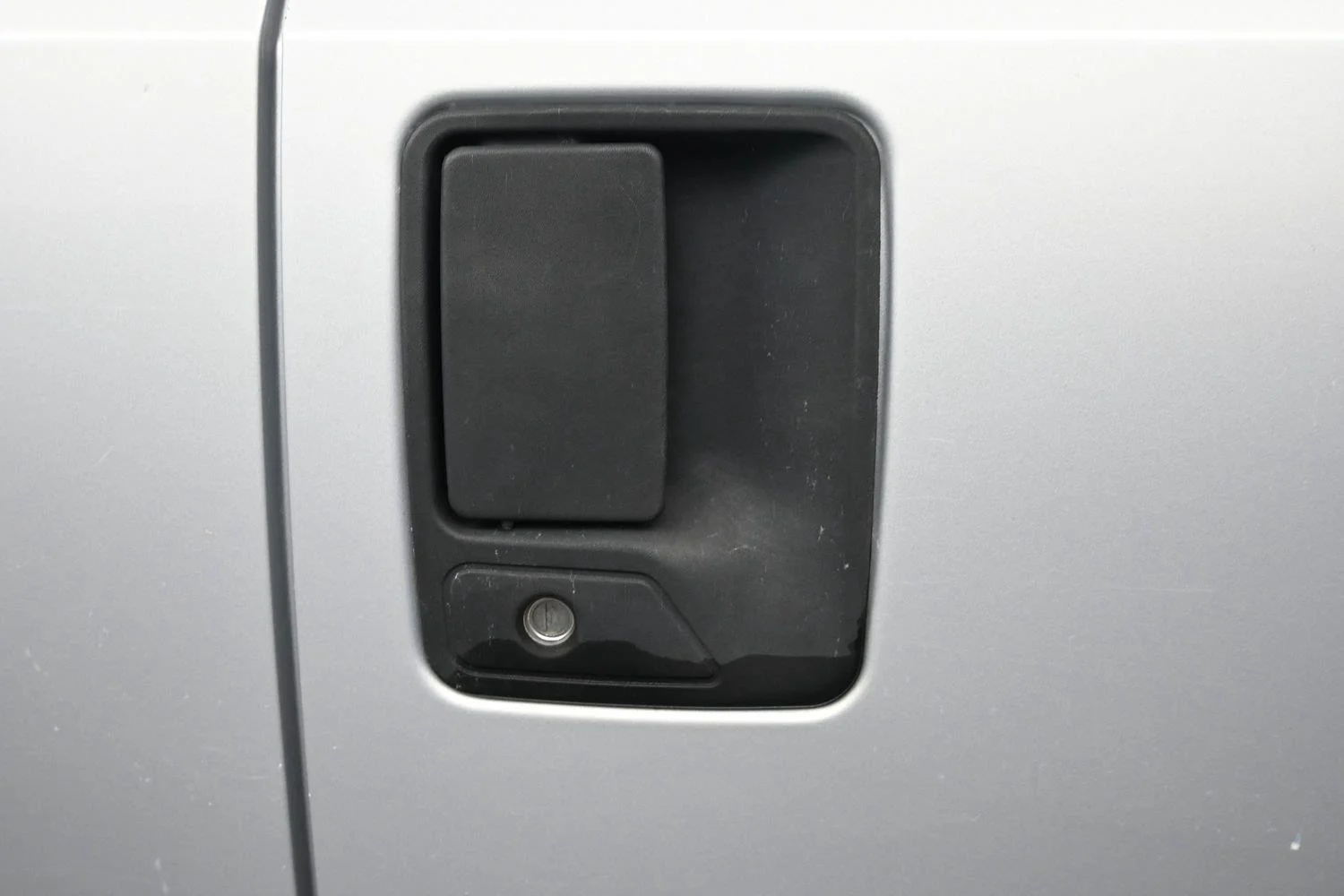 Used 2000  Ford Lariat image 8