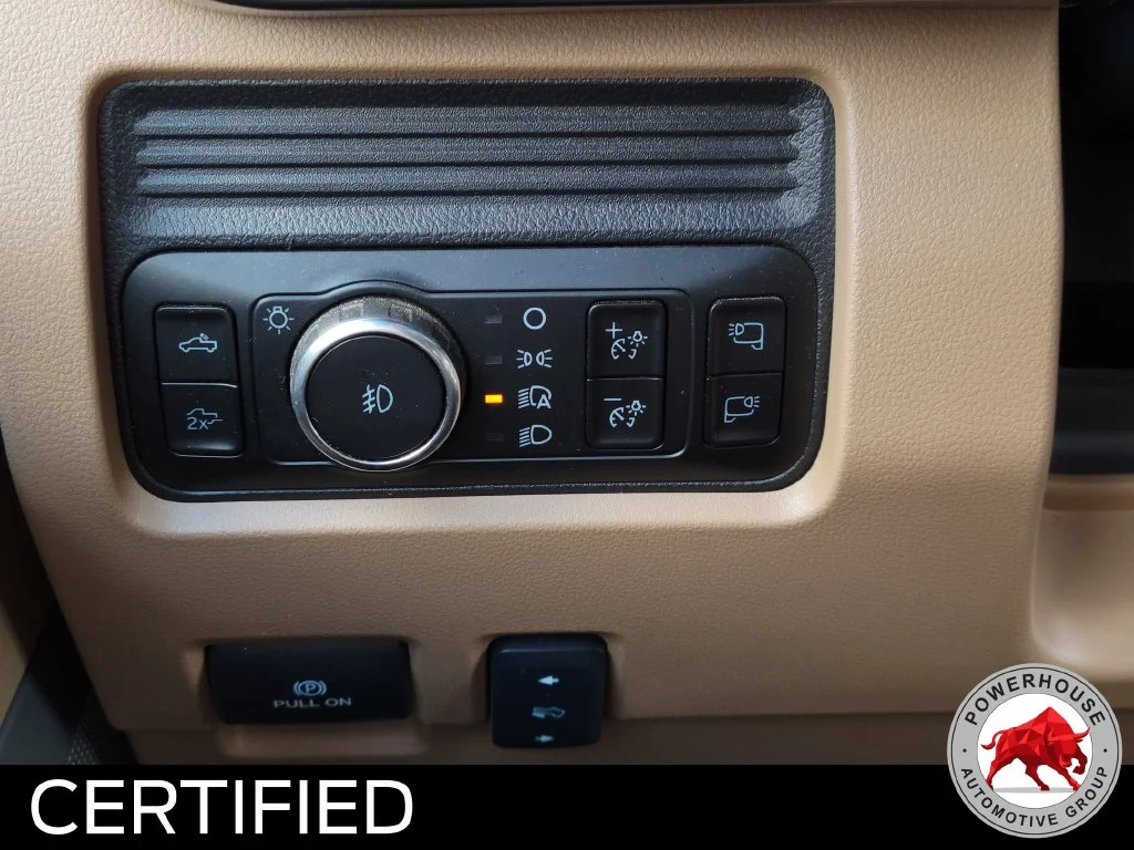 Used 2026 White Ford Lariat image 28
