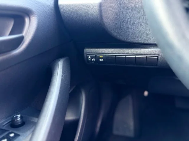 2023 Toyota Corolla LE - Photo 32