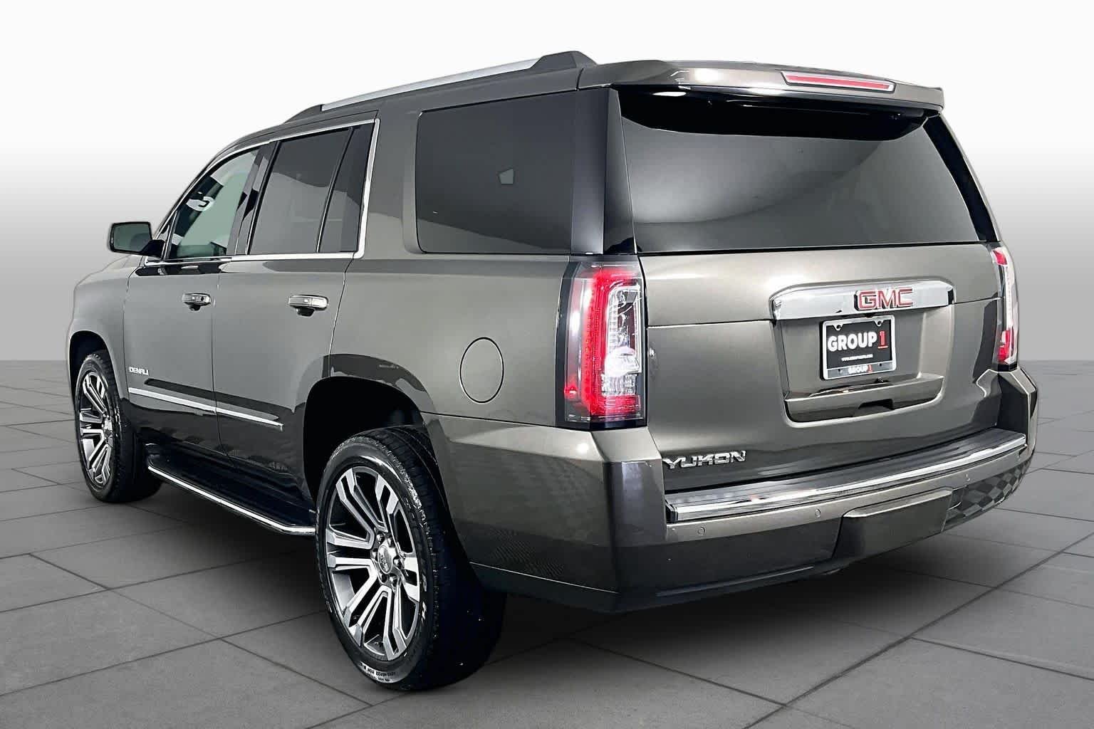 Used 2019 Smokey Quartz Metallic GMC Denali image 11