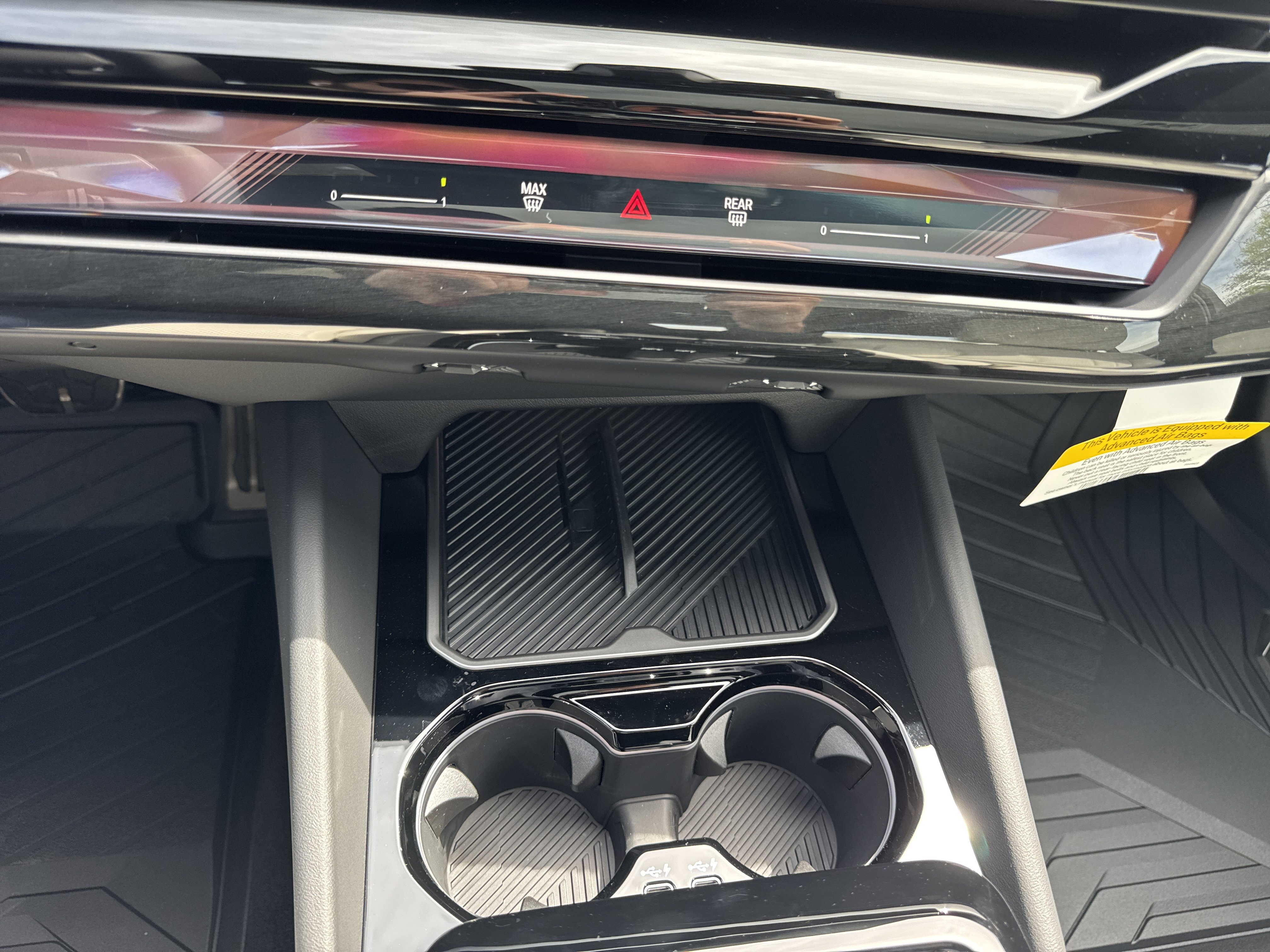 New 2026 CARBON BLACK BMW 550e xDrive image 16