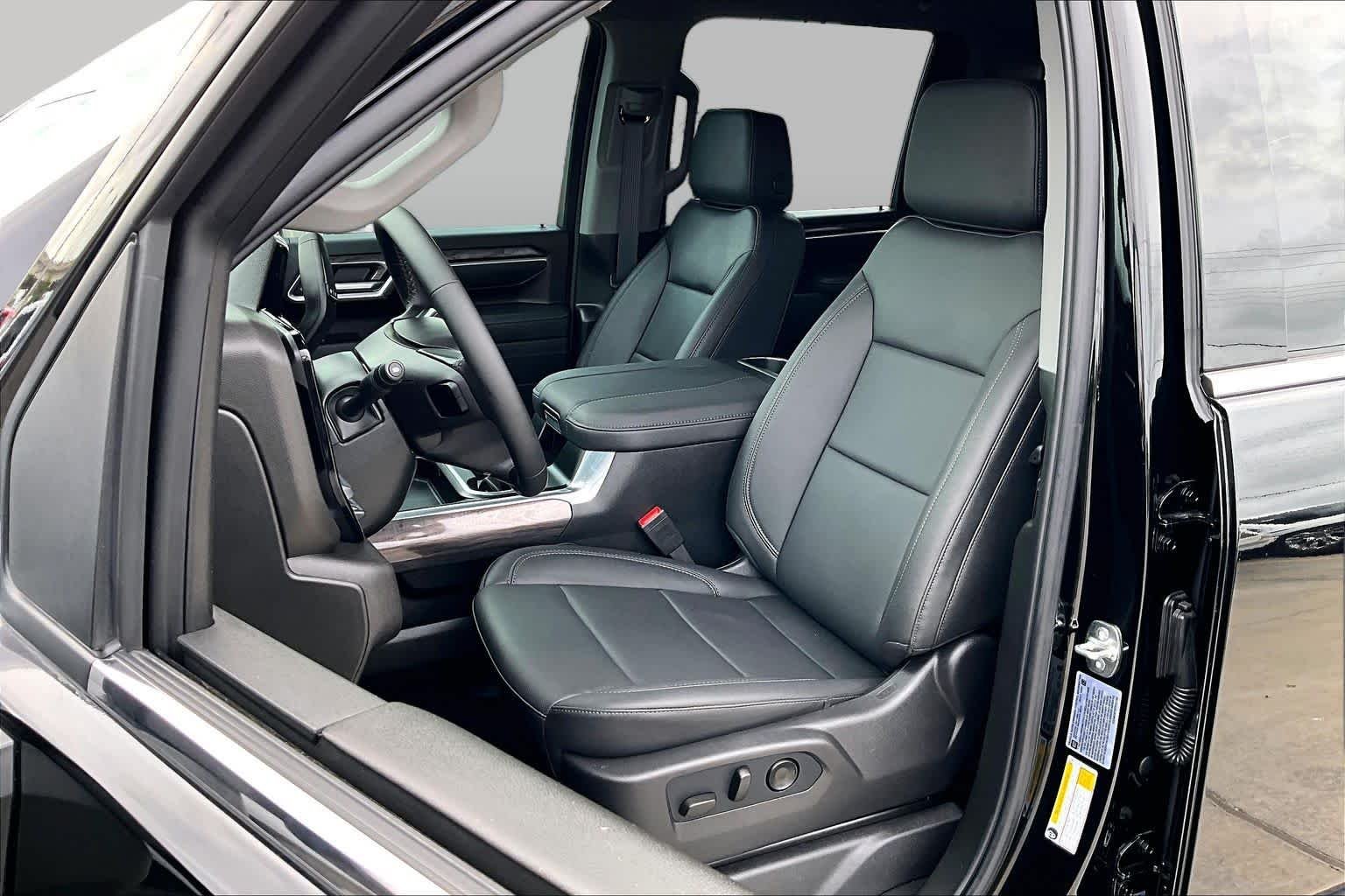 2026 Chevrolet Silverado 3500HD LTZ - Photo 8
