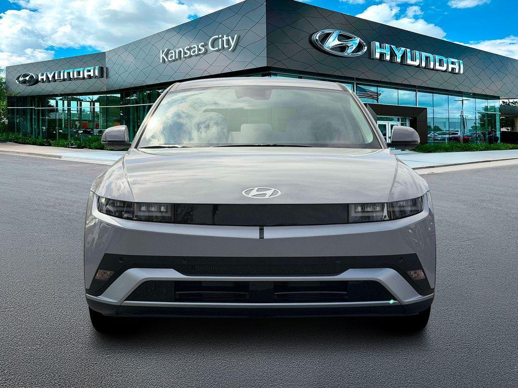 New 2026 Cyber Gray Hyundai SE image 12