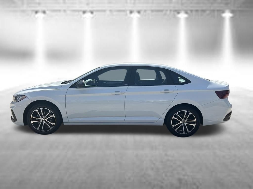 Certified Used 2025 White Volkswagen 1.5T Sport image 2