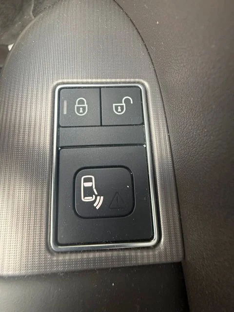 Used 2020 Black Land Rover HSE image 38