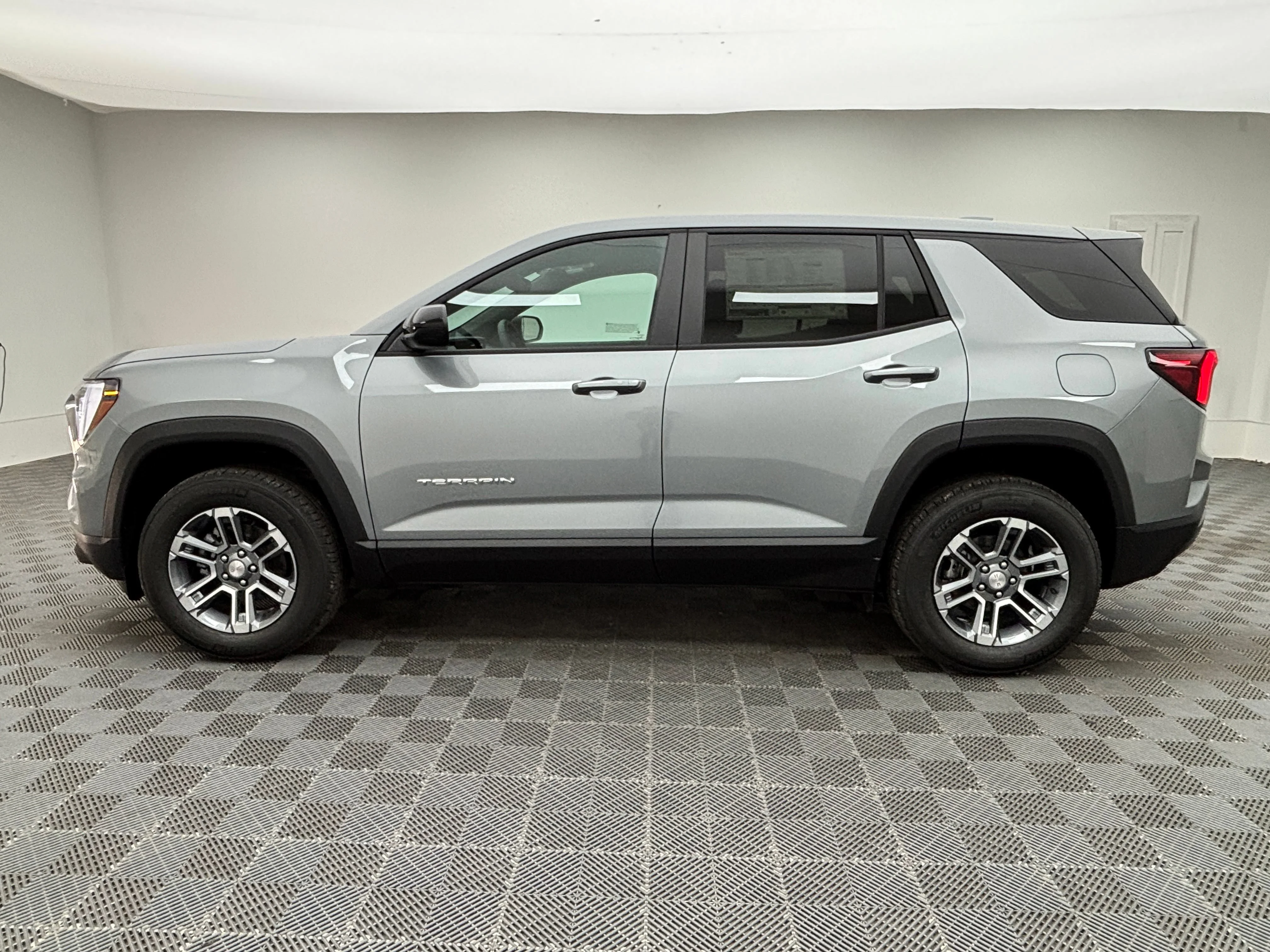 2027 GMC Terrain Elevation - Photo 11