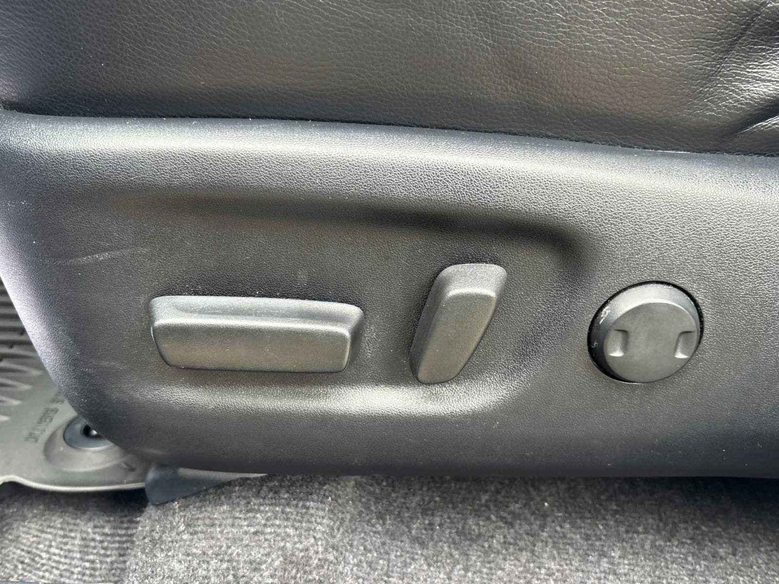 Used 2016 Magnetic Gray Metallic Toyota Limited image 15