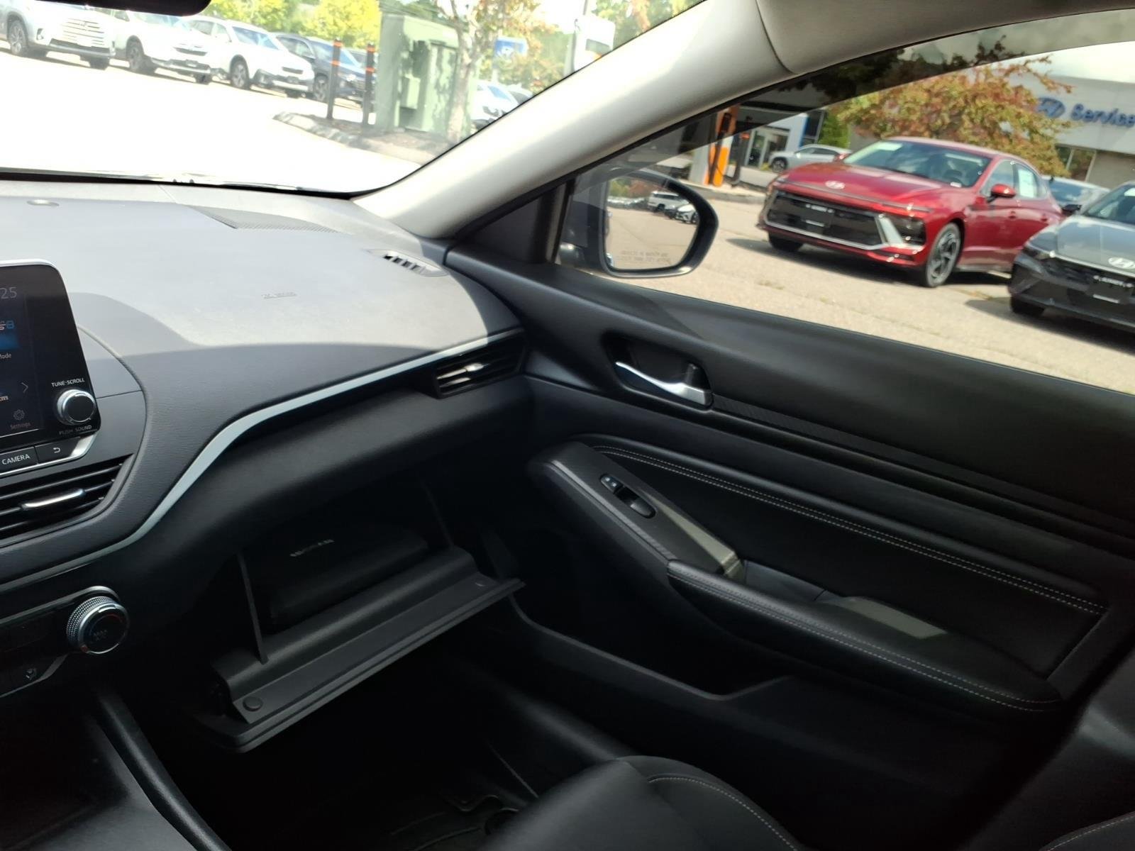 Used 2019 Gun Metallic Nissan 2.5 S image 24