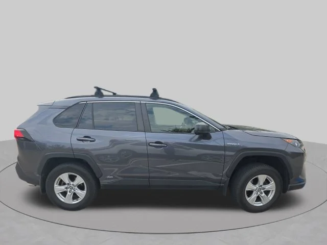 Used 2021 Gray Toyota LE image 3