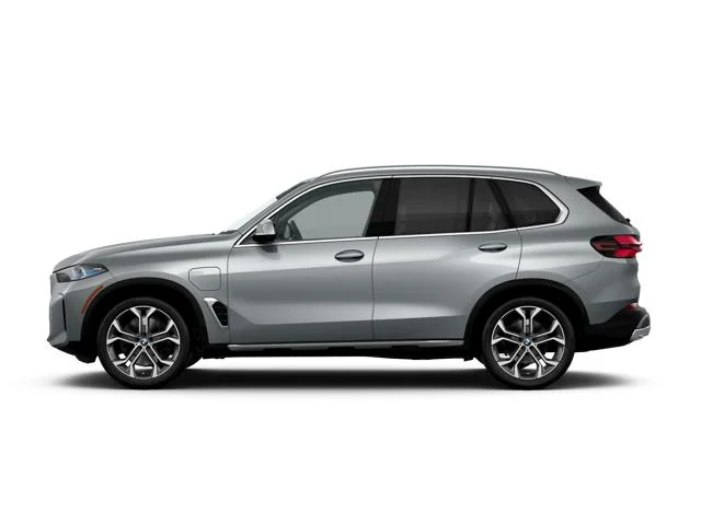 New 2026 Skyscraper Grey Metallic BMW xDrive50e image 4