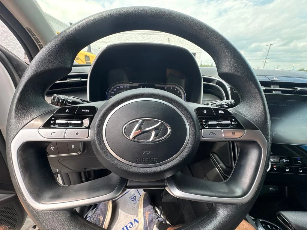 Used 2022 Quartz White Hyundai SEL image 14
