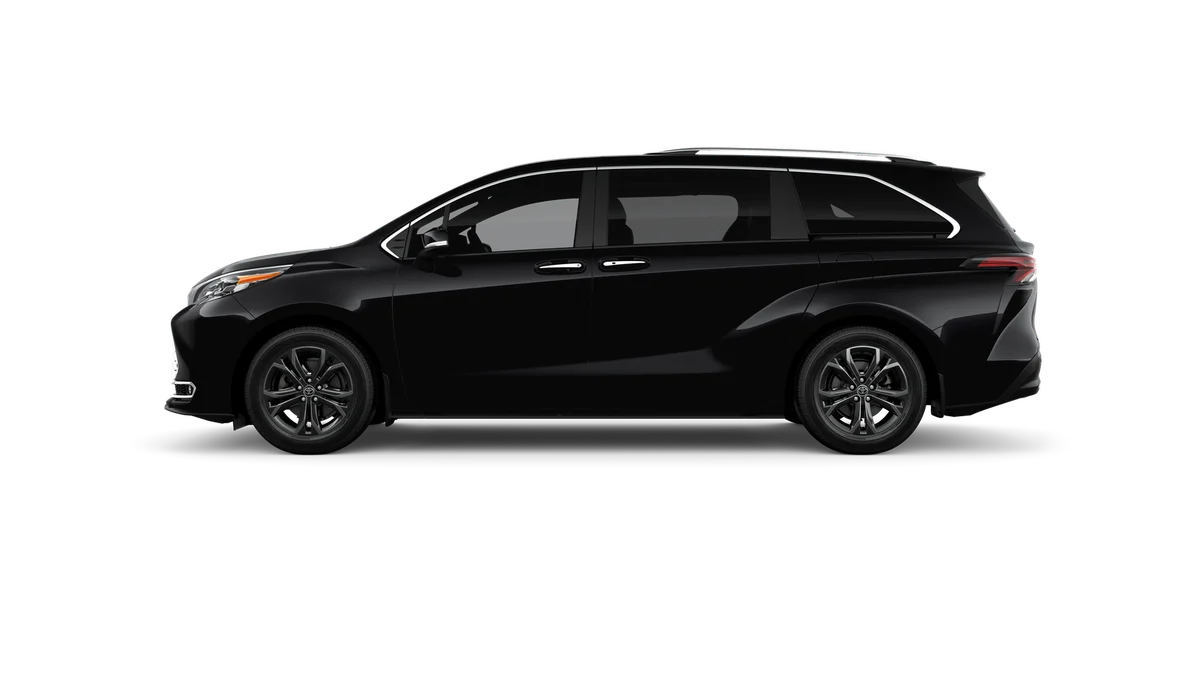 New 2026 Midnight Black Metallic Toyota Platinum image 4
