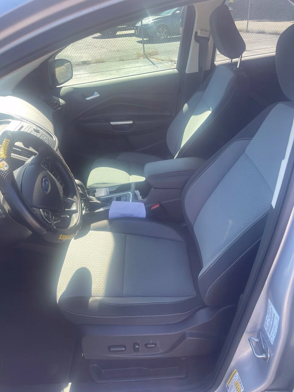 Used 2018 Ingot Silver Ford SE image 40