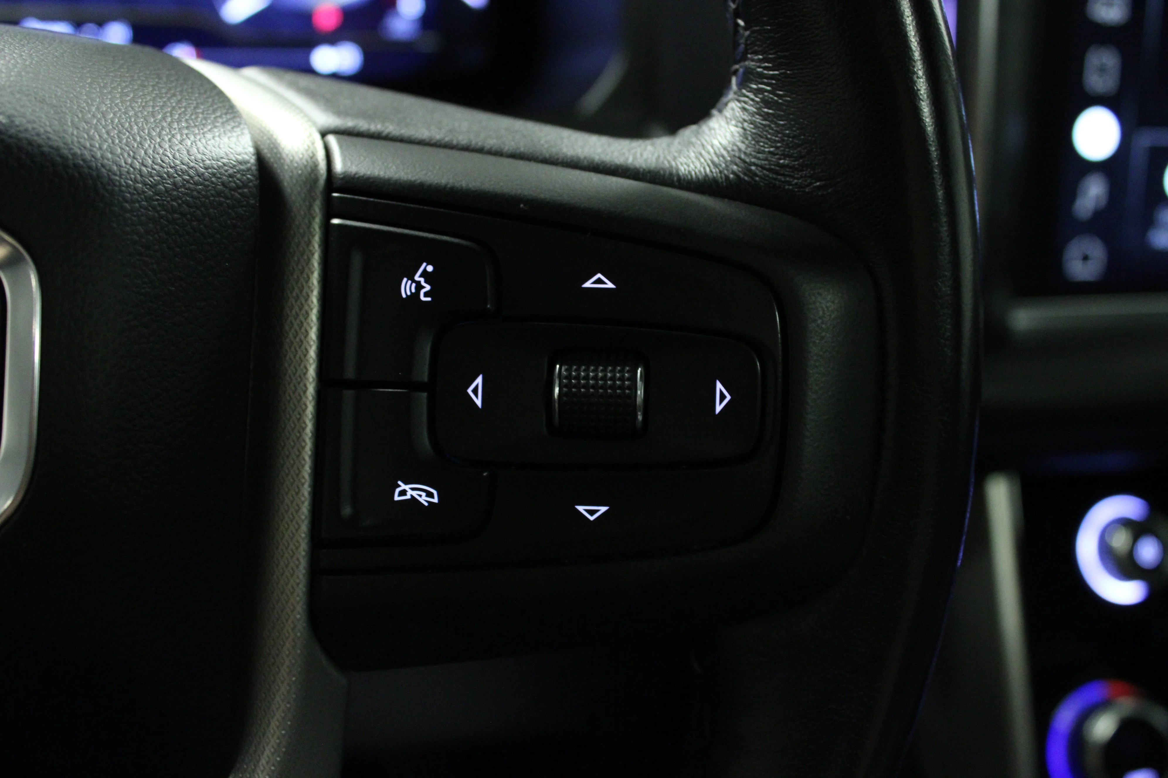 Used 2022 Onyx Black GMC Denali image 22