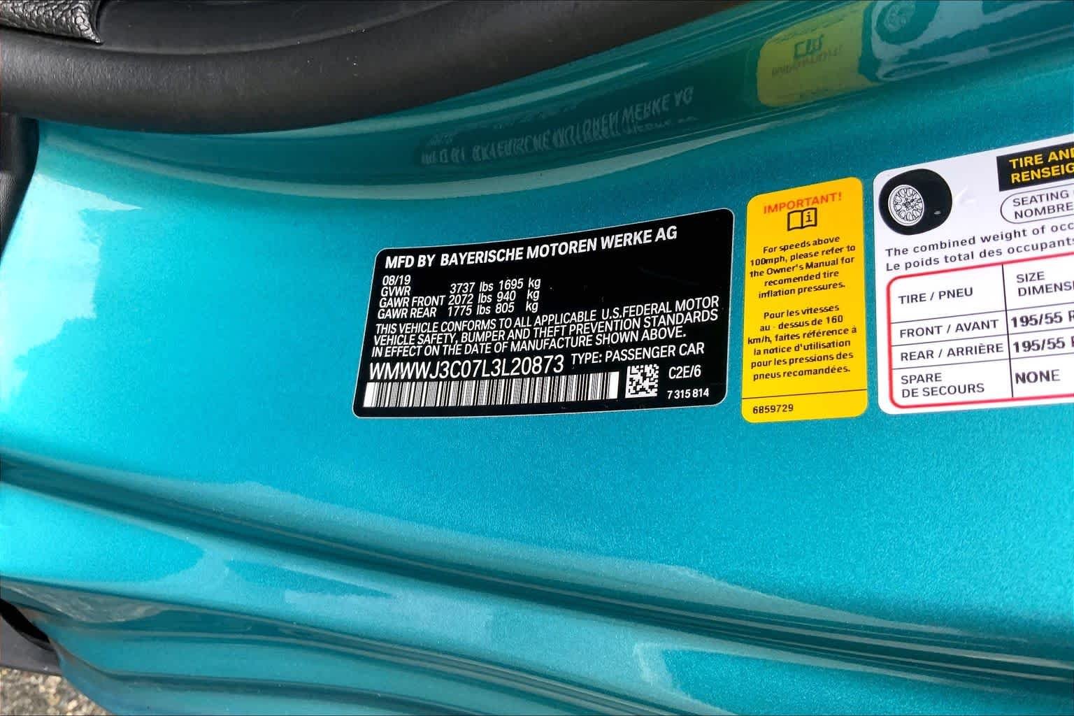 Used 2020 Caribbean Aqua Metallic MINI Cooper image 31