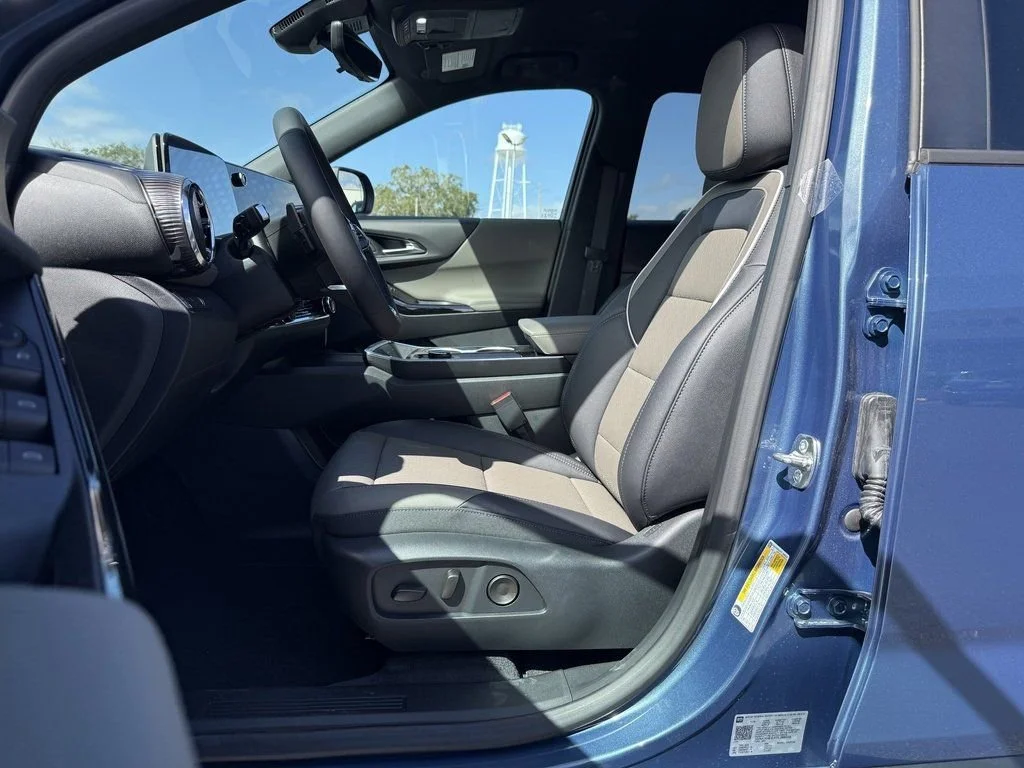 2026 Chevrolet Equinox LT - Photo 14