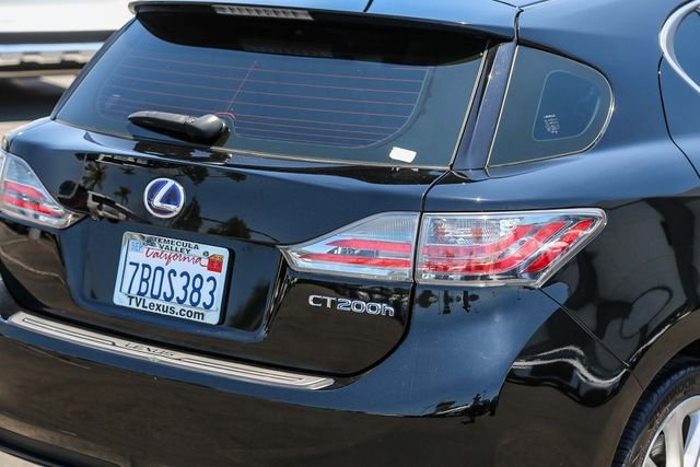 Used 2013 Black Lexus 200h image 8