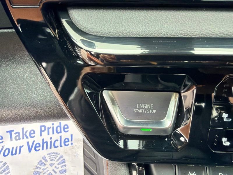 Used 2026 Silver GMC AT4 image 34