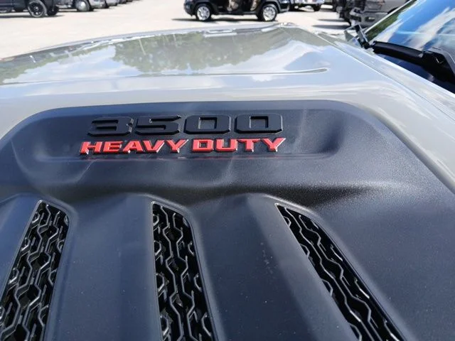 New 2026 Ceramic Gray Clear-Coat Exterior Paint RAM Limited image 14