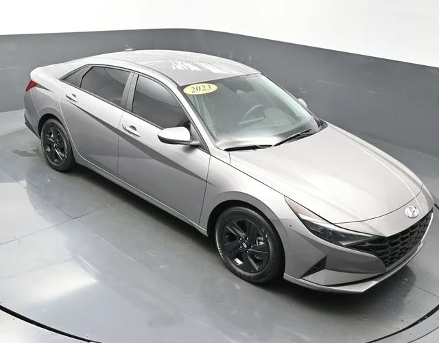 Used 2023 Silver Hyundai SEL image 38