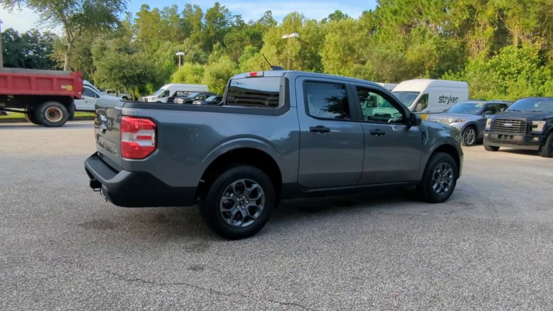 New 2026 Carbonized Gray Metallic Ford XLT image 26
