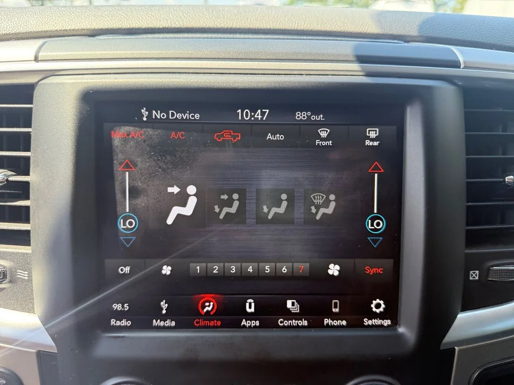 Used 2019 Silver Ram Big Horn image 23