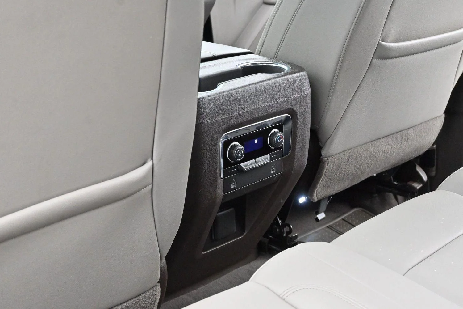 Used 2021 MIDNIGHT BLUE METALLIC Chevrolet Z71 image 33