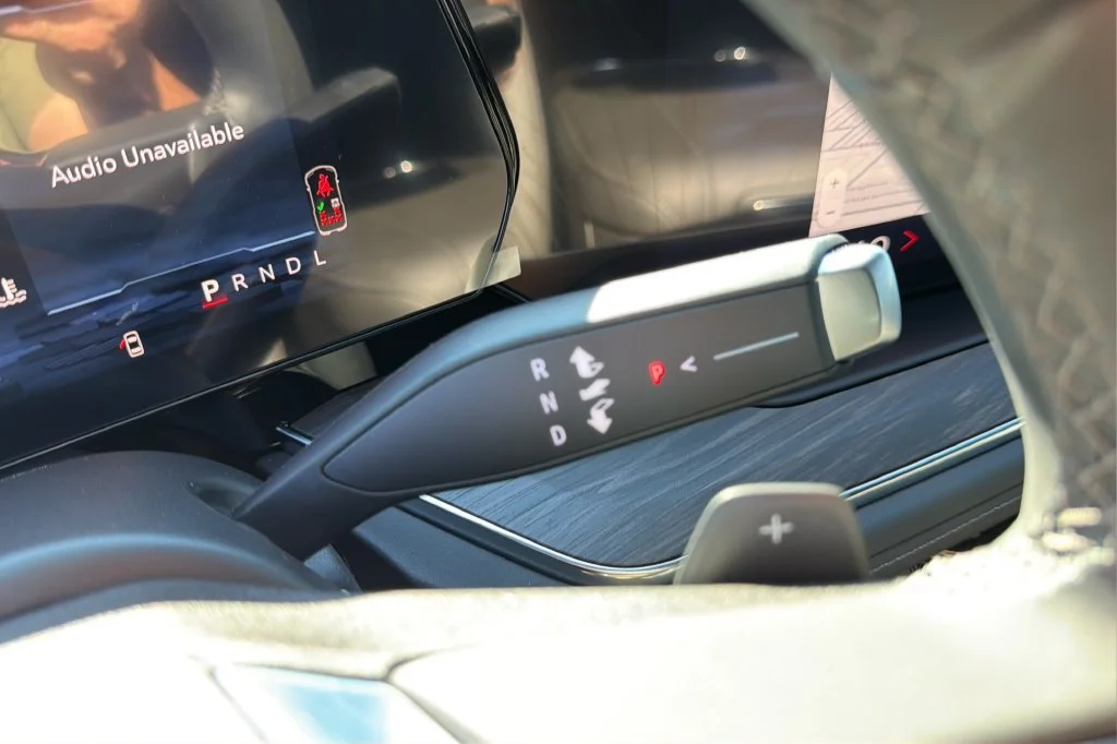 New 2026 Summit White Chevrolet LT image 31