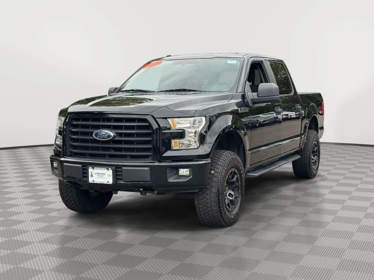 Used 2017 Shadow Black Ford XL image 3