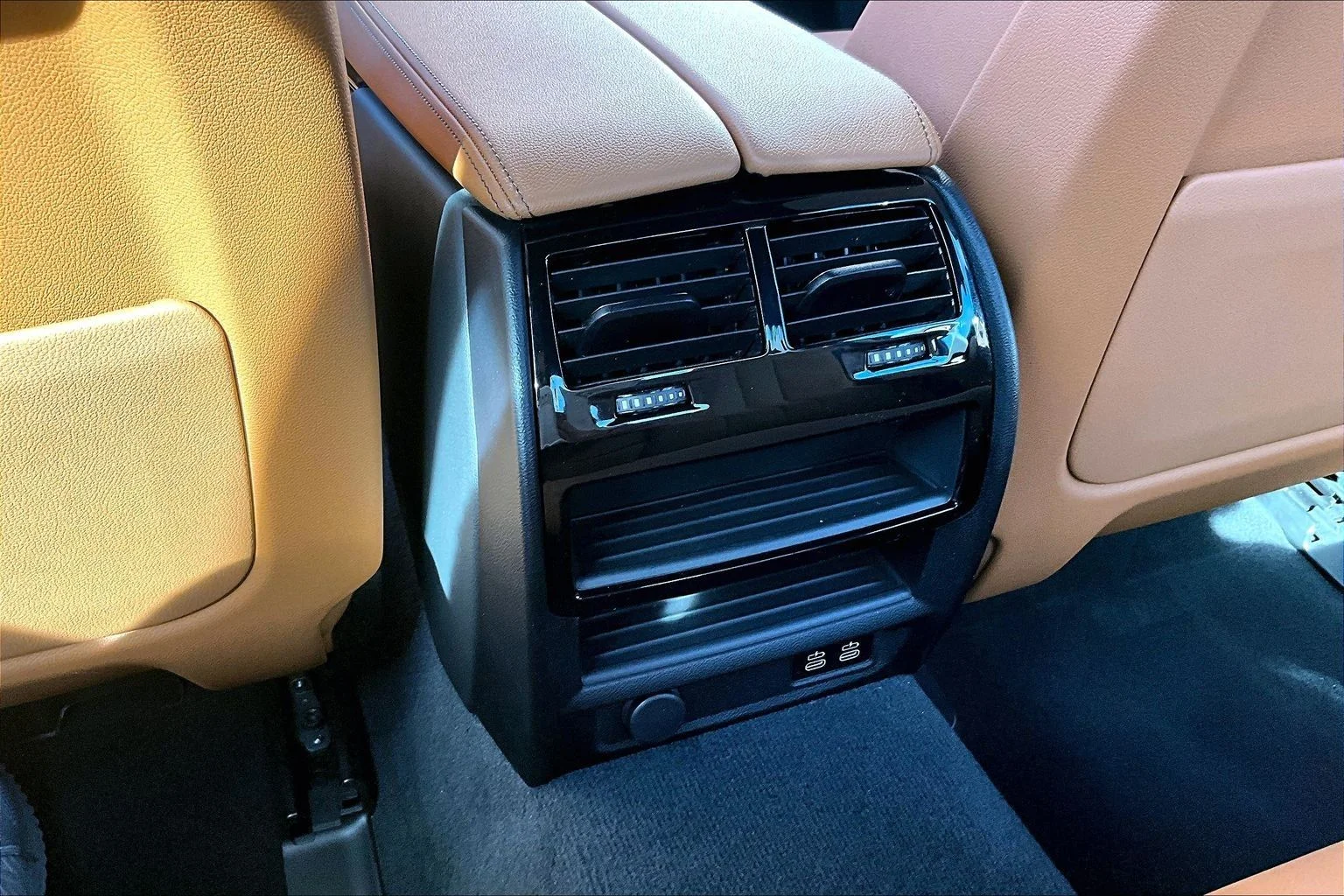 Used 2023 Black BMW 530i image 34